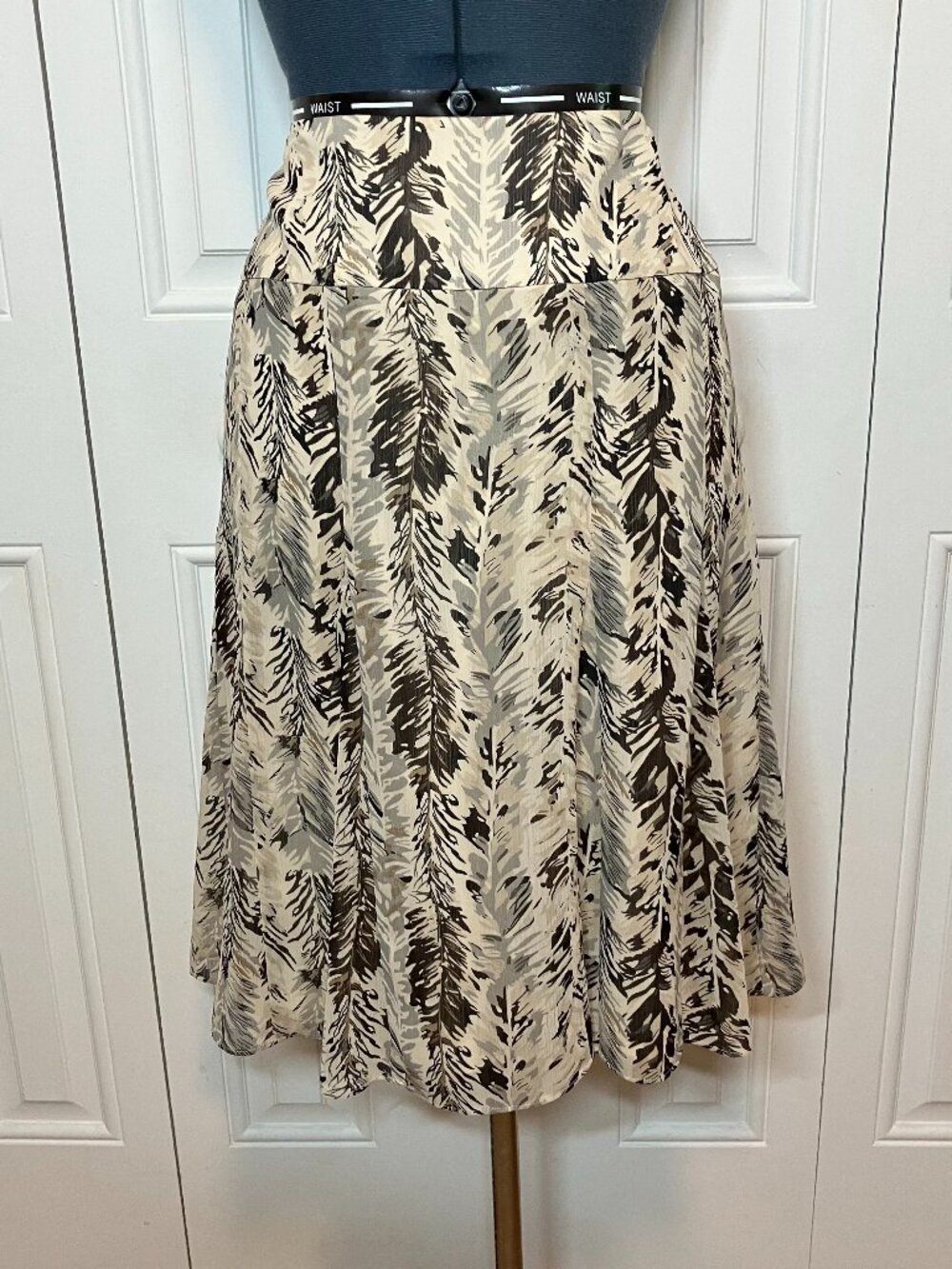 Pendleton Brown/Tan/Cream Abstract Print Skirt Size 4P